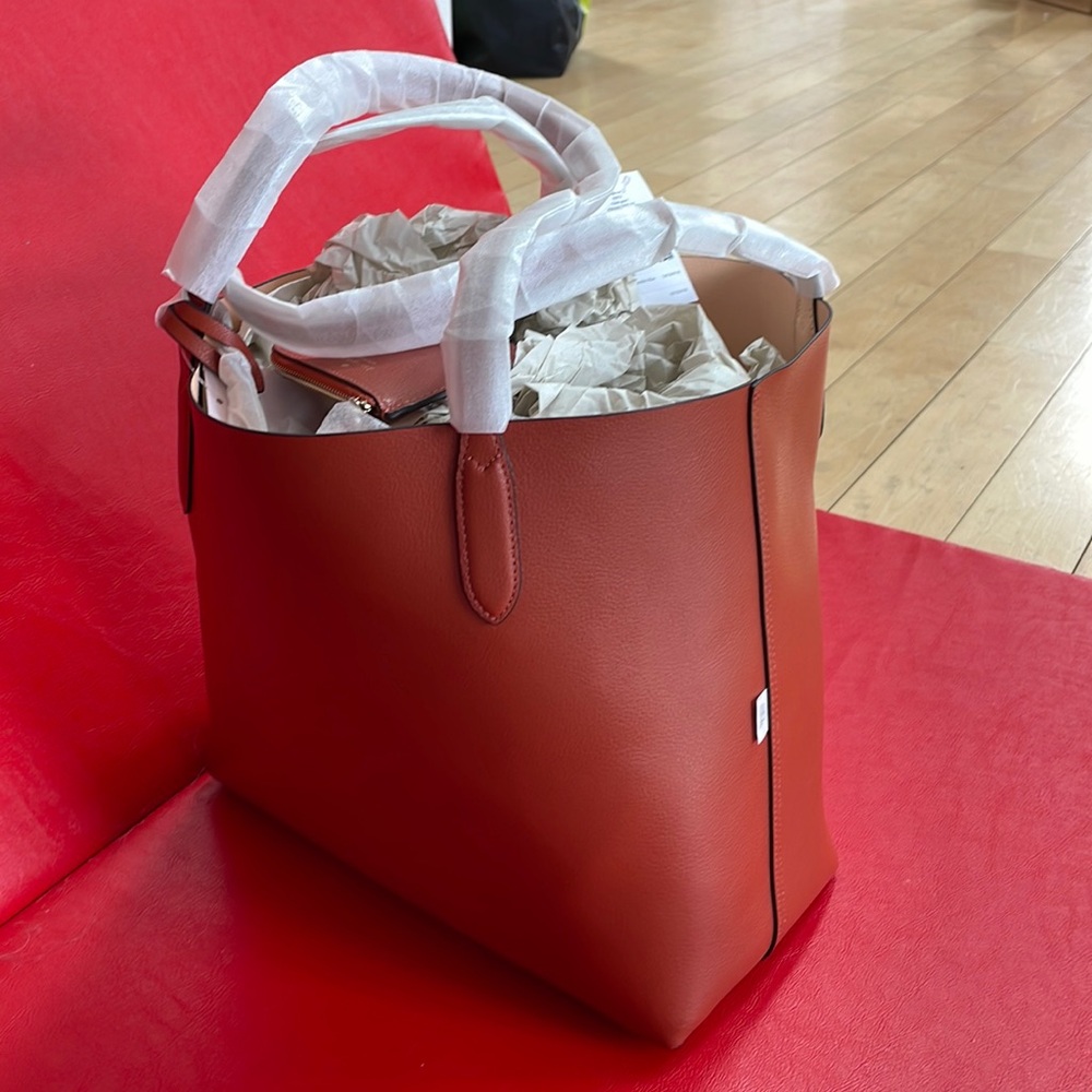 Kate Spade Ava reversible tote